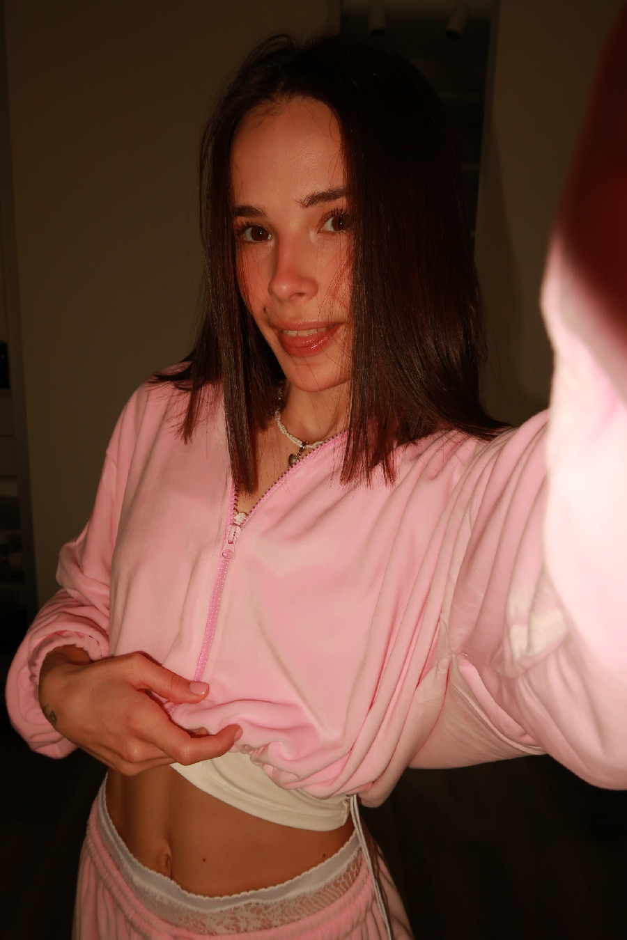 Tina brings the glow — live moments in Podgorica